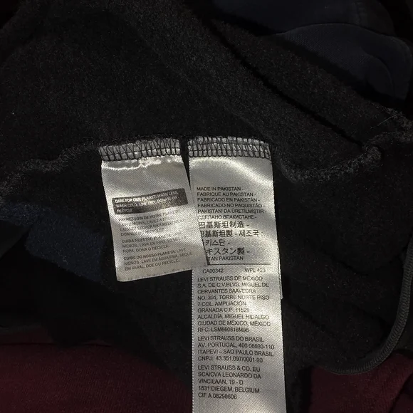 Levi's Men's Two-Tone Sweat Shirt Black and Blue - Picture 10 of 10